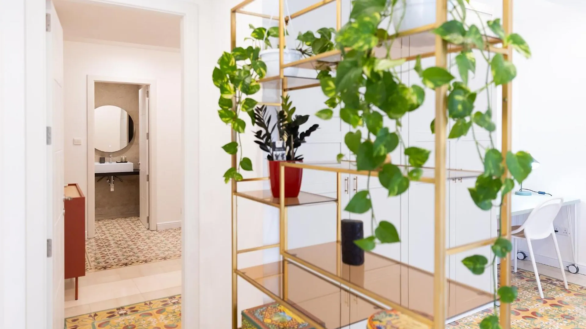 Florette Suite Designer Finish In Floriana By Arcobnb 0*, Il-Furjana