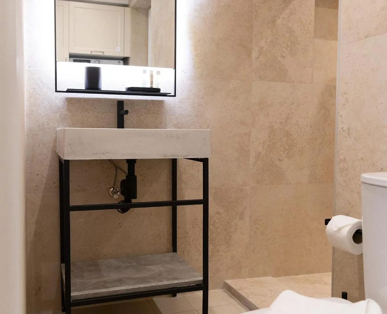 Florette Suite Designer Finish In Floriana By Arcobnb 0*, Il-Furjana Malta