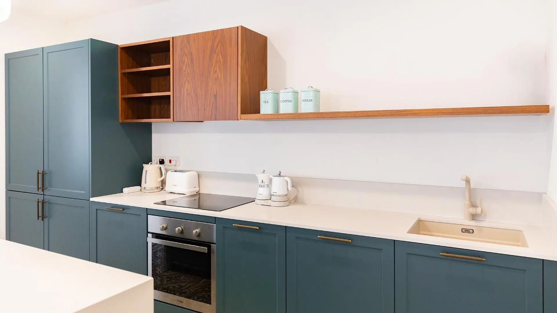 Florette Suite Designer Finish In Floriana By Arcobnb 0*, Il-Furjana Malta