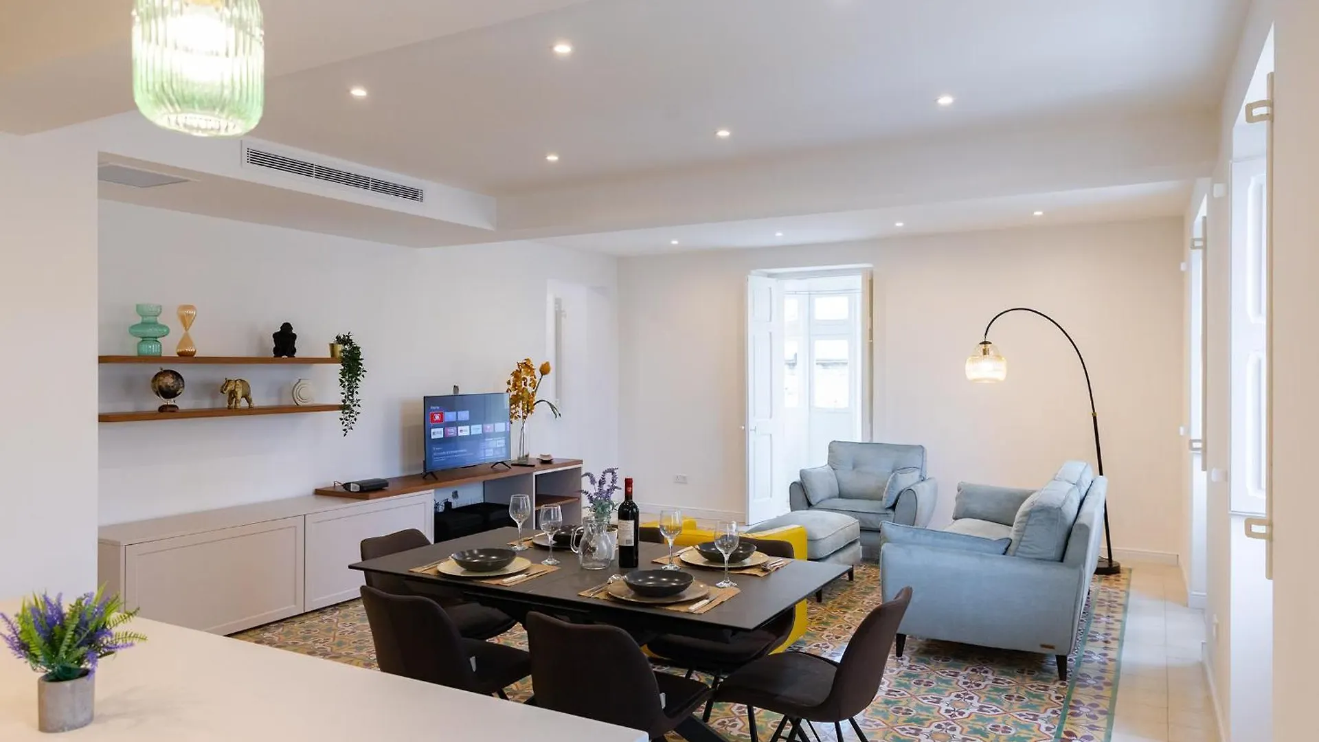 Florette Suite Designer Finish In Floriana By Arcobnb 0*, Il-Furjana Malta