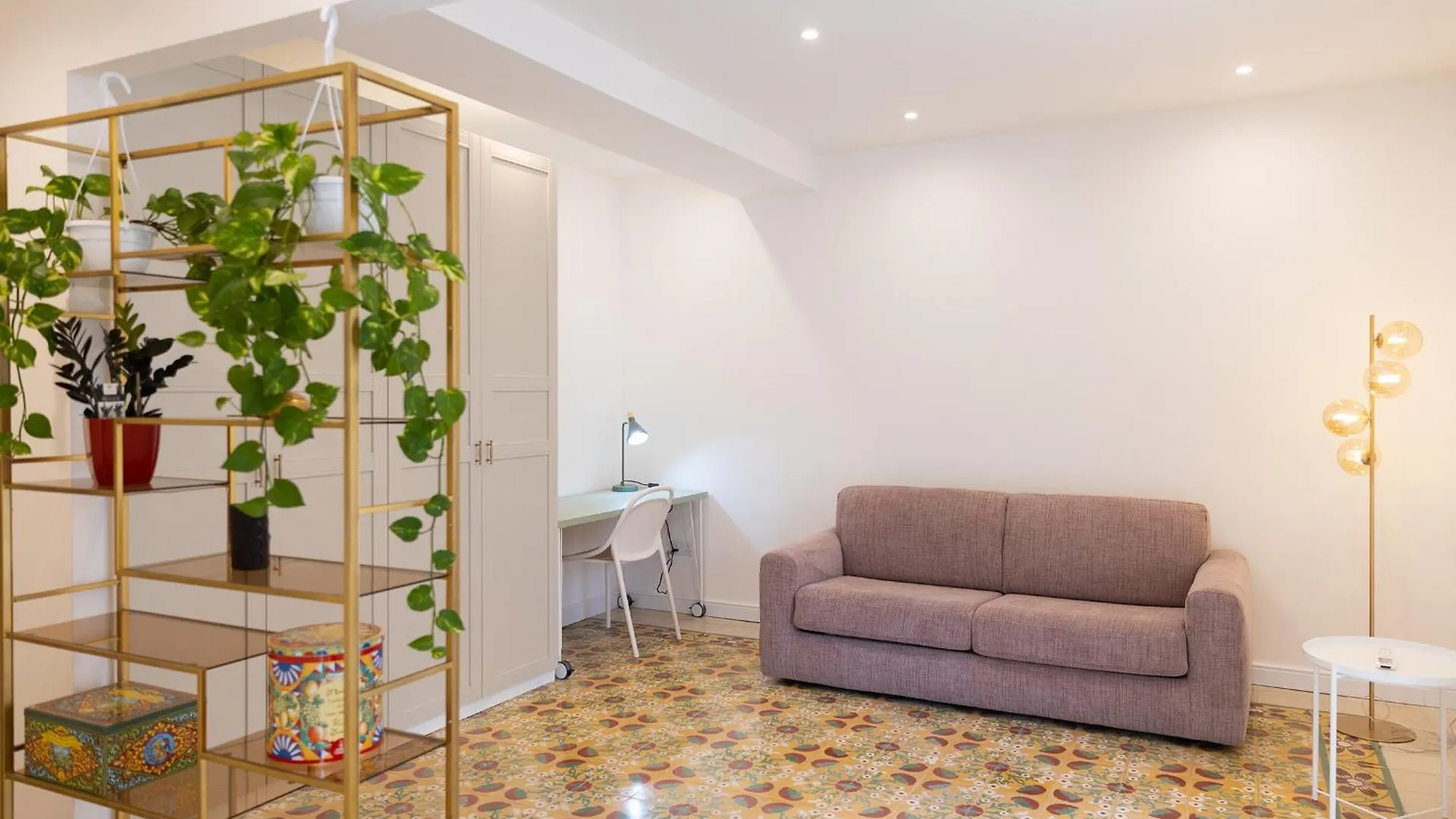 Apartment Florette Suite Designer Finish In Floriana By Arcobnb Malta