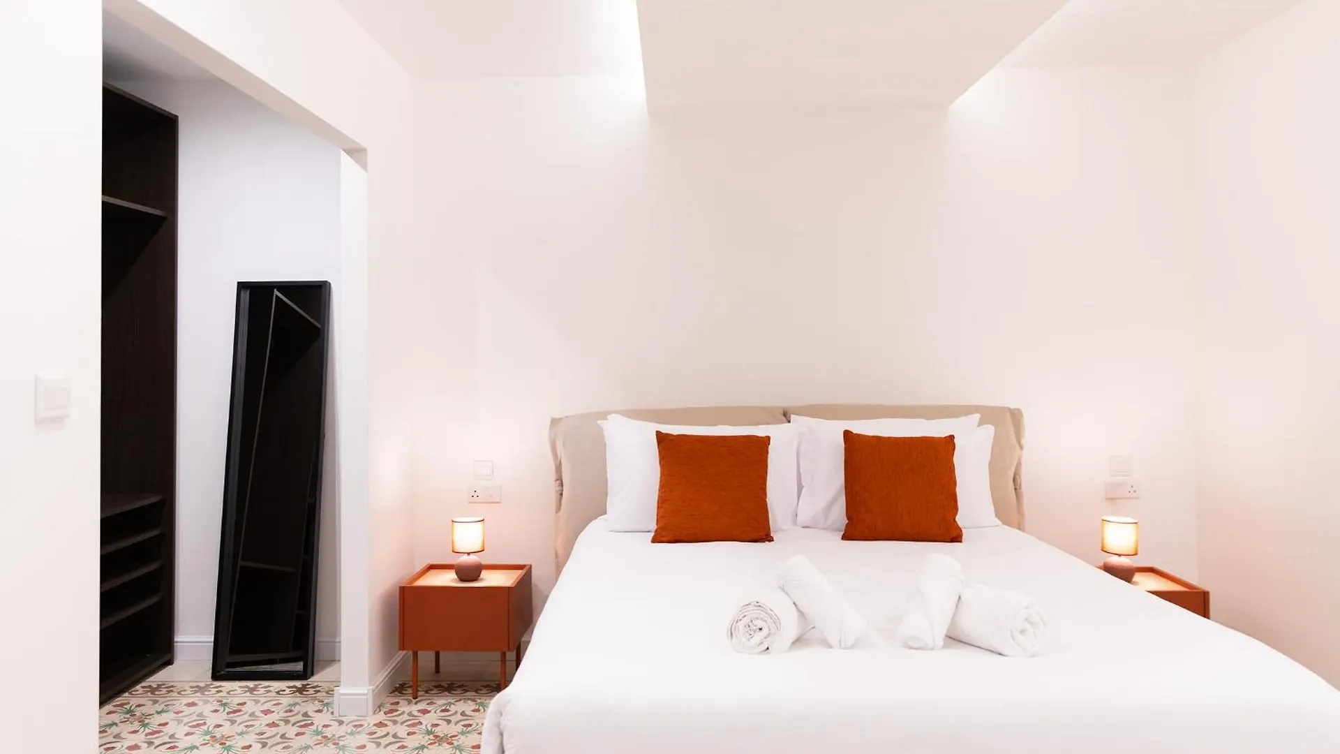 Florette Suite Designer Finish In Floriana By Arcobnb 0*, Il-Furjana Malta