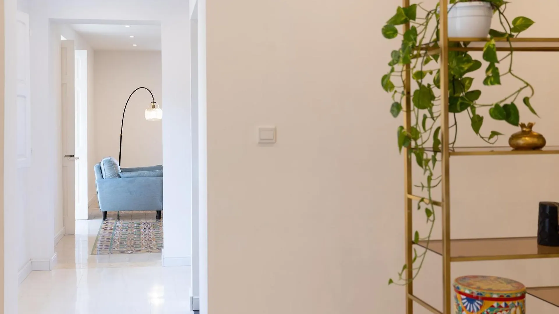 Florette Suite Designer Finish In Floriana By Arcobnb Malta