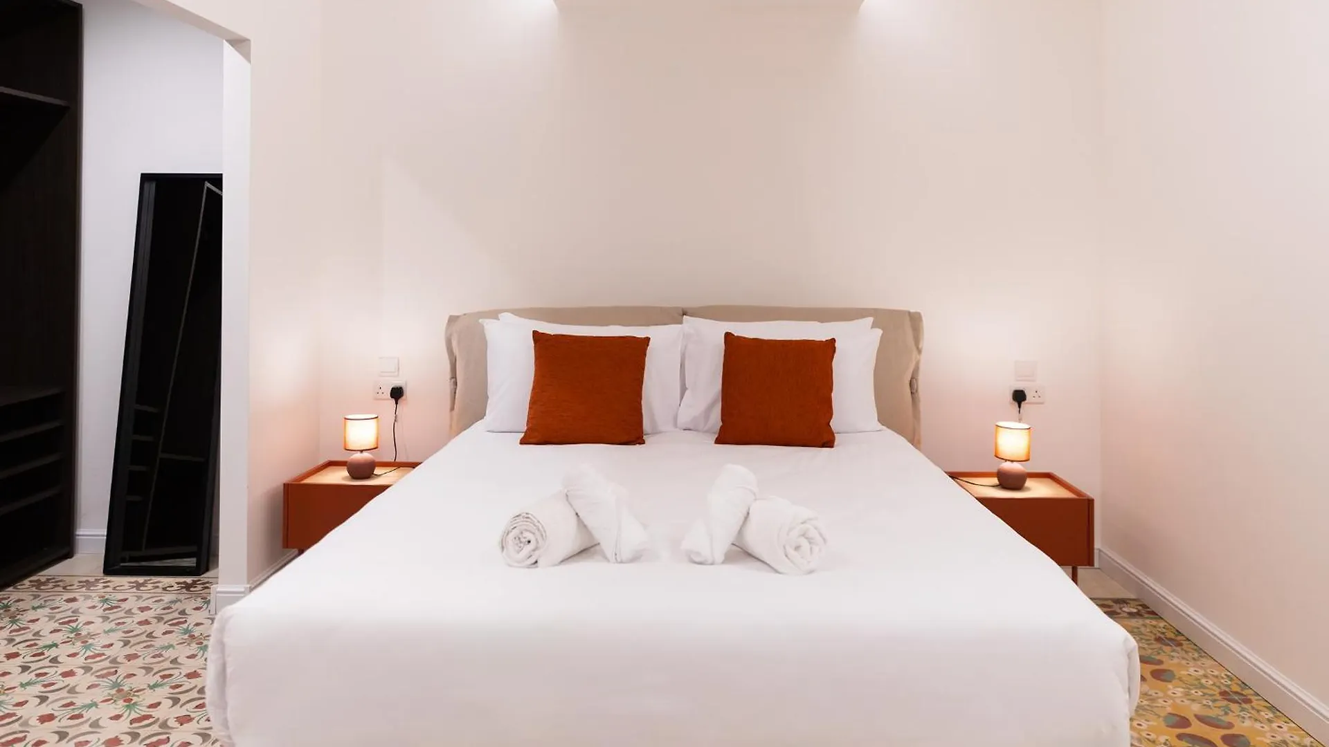 Apartment Florette Suite Designer Finish In Floriana By Arcobnb Malta